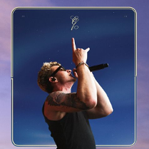 Baner promujący wydarzenie. Nazwa wydarzenia i zdjęcie artysty.