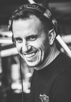 Baner promujący wydarzenie. Nazwa wydarzenia i data.