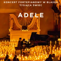 Baner promujący wydarzenie. Nazwa wydarzenia. W tle fortepian i świece.