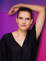 Baner promujący wydarzenie. Nazwa wydarzenia i zdjęcie artystki.