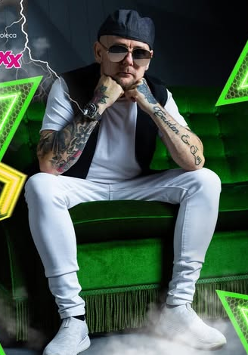 Baner promujący wydarzenie. Nazwa wydarzenia, data i zdjęcie Artysty.