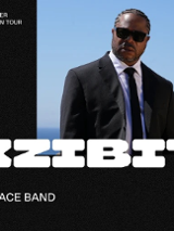 Baner promujący wydarzenie. Nazwa wydarzeania i zdjęcie osoby artystycznej.