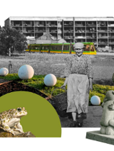 Kolaż składający się z różnych elementów miejskich i wiejskich. W centrum starsza kobieta z koszykiem. W tle blokowiska z napisem "Osiedle Oświecenia". W tle widoczny poznański tramawaj, figurka Matki Boskiej w kapliczce z czerwonej cegły, rzeźba, ropucha na kamieniu. Duże kule na trawie. Po bokach słoneczniki.