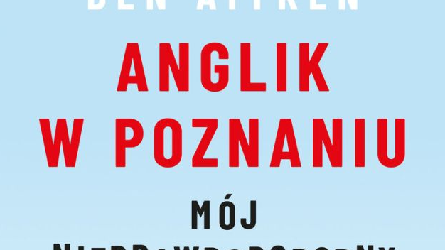 Okładka książki "Anglik w Poznaniu". Widać na niej kolorowe kamienice na Starym Rynku w Poznaniu. Tło jest błękitne, radosne.