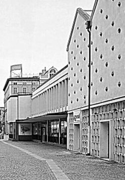 czarno-białe zdjęcie części Starego Rynku