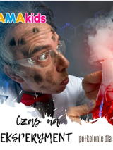 Zdziwiony naukowiec z sadzą na twarzy patrzy na wynik eksperymentu."Amakids. Czas na eksperyment. Półkolonie dla dzieci".