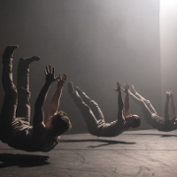 "Człowiek jest liną rozpiętą..."