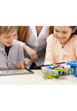 dzieci eksperymentują