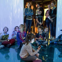 dzieci podczas oprowadzania, fot. Ł. Gdak