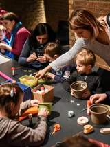dzieci podczas warsztatów, fot. Ł. Gdak