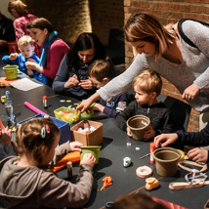 dzieci podczas warsztatów, fot. Ł. Gdak
