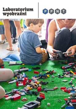 dziecko i klocki lego