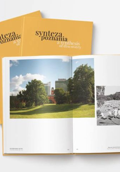 Na zdjęciu widać omawiany album.