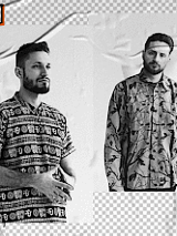 Na zdjęciu widać dwie męskie postacie (członkowie zespołu),