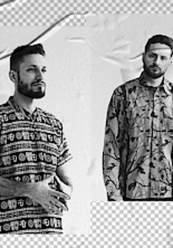 Na zdjęciu postacie dwóch Sławów.