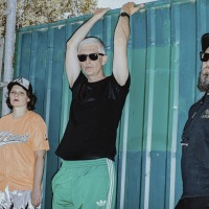 Na zdjęciu członkowie zespołu.