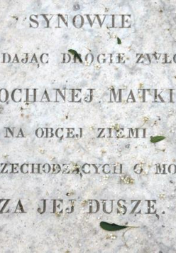 Fotografia płyty nagrobnej.