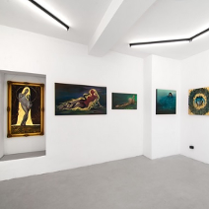 Zdjęcie części wystawy w galerii.