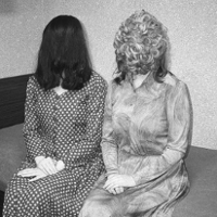 Fotograficzna opowieść o fake newsach