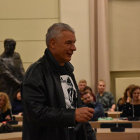 FRAZY. Dylan jak Byron