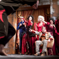 Gdy wszystko nic warte, evviva dell'arte