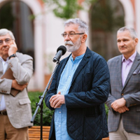 Gdzie Paweł z Piotrem stoją