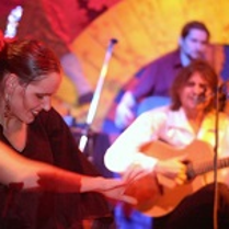 gitarzysta i tancerka