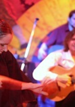 gitarzysta i tancerka