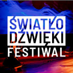 Na grafice napis Światło Dźwięki na niebiesko-pomarańczowym tle.