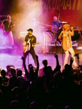 Na zdjęciu członkowie zespołu.