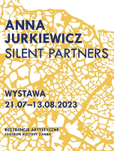 Grafika. Na białym tle pojawiają się żółto-pomarańczowe wzory. Przypominają one mikroskopijny obraz.