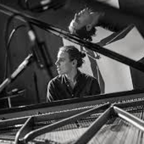 Na grafice plakat wydarzenia.