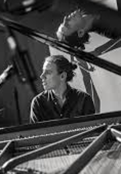 Na grafice plakat wydarzenia.