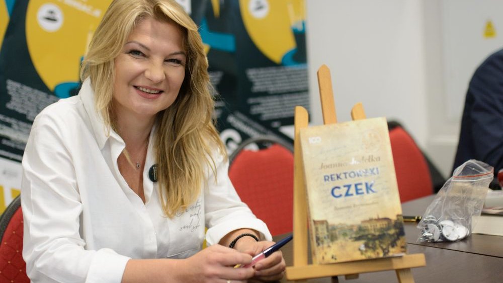 . - grafika artykułu