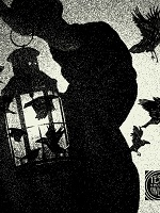 Grafika w ciemnych kolorach przedstawiająca rękę i trzymaną przez nią latarnię. W tle czarne ptaki.