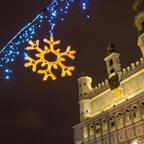 Iluminacje przed ratuszem