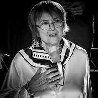 Izabella Cywińska (1935-2023)