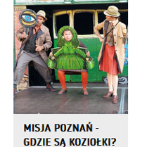 Grafika przedstawia trzy postaci, w tle zielony tramwaj, postać pośrodku przebrana za rzeźbę Bamberki