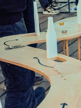 Tor kapslowy ze sklejki. 2 kapsle na torze.