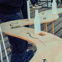 Tor kapslowy ze sklejki. 2 kapsle na torze.