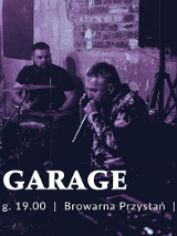 Niewyraźny obraz wnętrza klubowego z muzykami na scenie. Z boku napisy informujące o wydarzeniu.