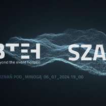 Napisy z literami BTEH i SZA, pod nimi data i miejsce koncertu, za nimi niebieska wizualizacja efektów cząsteczkowych przypominająca fale.