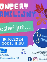 Plakat, tło przechodziące od czerwieni do fioletu, napisy niebieskie i zielone, informujące o wydarzeniu, w prawym rogu jesienne liście.