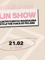 Plakat reklamujący koncert Magia skrzypiec, na zdjęciu artystka w białej sukni, trzymająca skrzypce, obok napisy informujące o wydarzeniu.