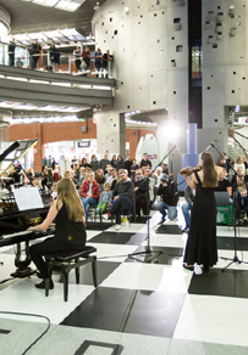 koncert na Szachownicy