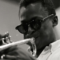 KULTURA W KAPCIACH. Oddychać muzyką