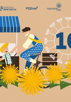 Grafika przedstawia uśmiechniętego chłopca przed straganem, obok niego siedzi na rowerze mężczyzna w berecie. Przed nimi wianek związany z mleczy.