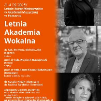 Plakat, który reklamuje Letnią Akademię Wokalną 2025. Po prawej stronie czarno-białe zdjęcia osób prowadzących warsztaty, po lewej stronie napisy informujące o wydarzeniu.