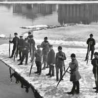 Literacki spacer nabrzeżem Newy