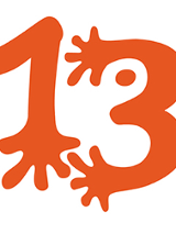 Pomarańczowe 13-stki na białym tle